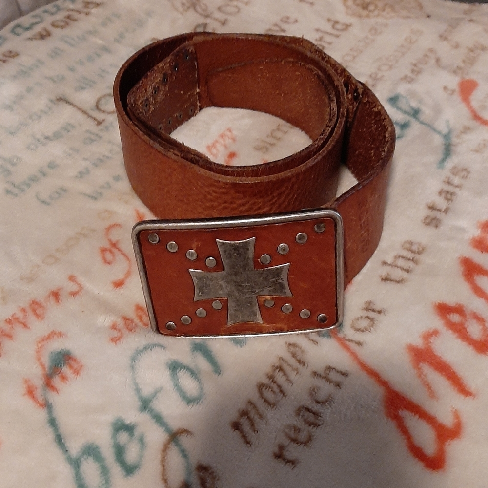 Vintage guess belt